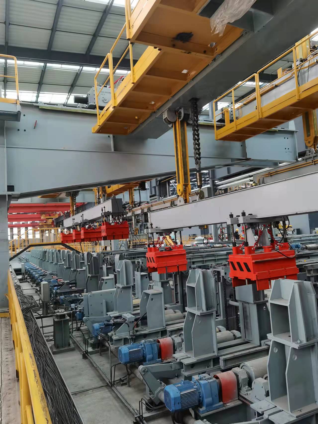 千豪吊型材，鋼軌自動化生產(chǎn)線用電永磁鐵吊具